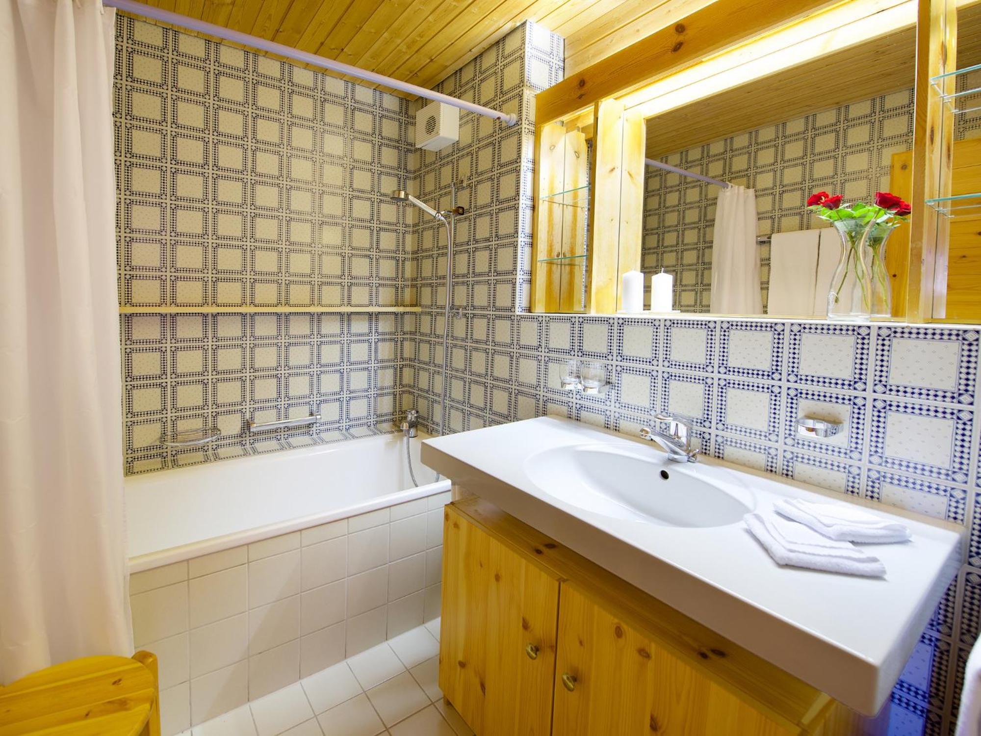 Schweizerhof Ferienwohnungen Lenzerheide 5 Luaran gambar